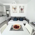 Buganvilla 科拉雷侯